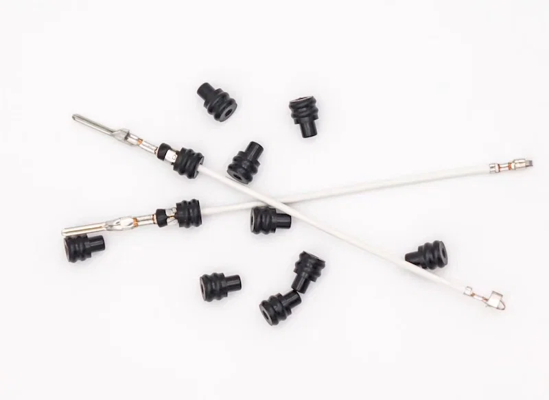 machine de sertissage de fil et d’insertion de joint d’eau, machine d’insertion de joint d’eau, machine d’insertion